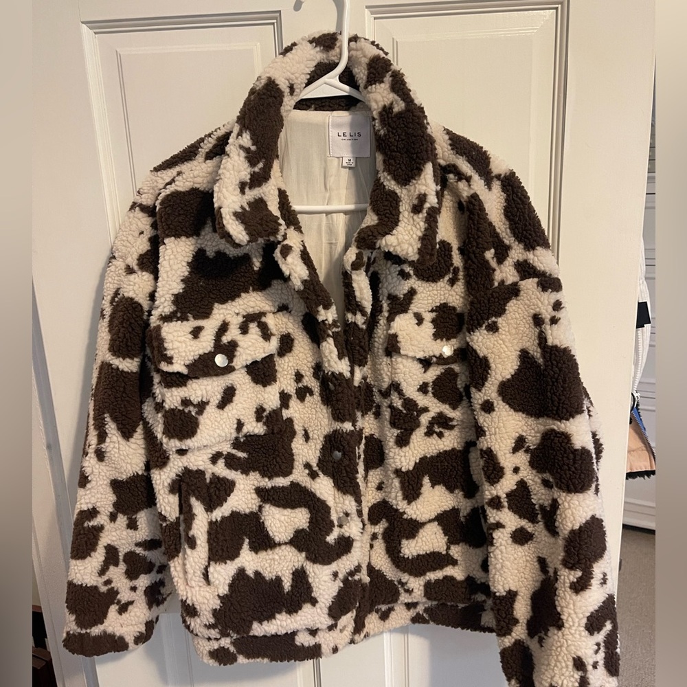 Cozy “cow” printed jacket